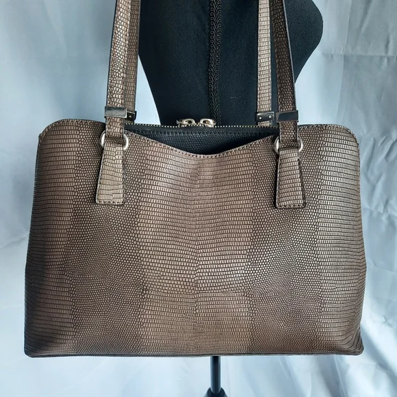 Guess Lyndi Shoulder Handbag Croc Embossed Animal Print Brown Black Med. Size - Picture 6 of 17